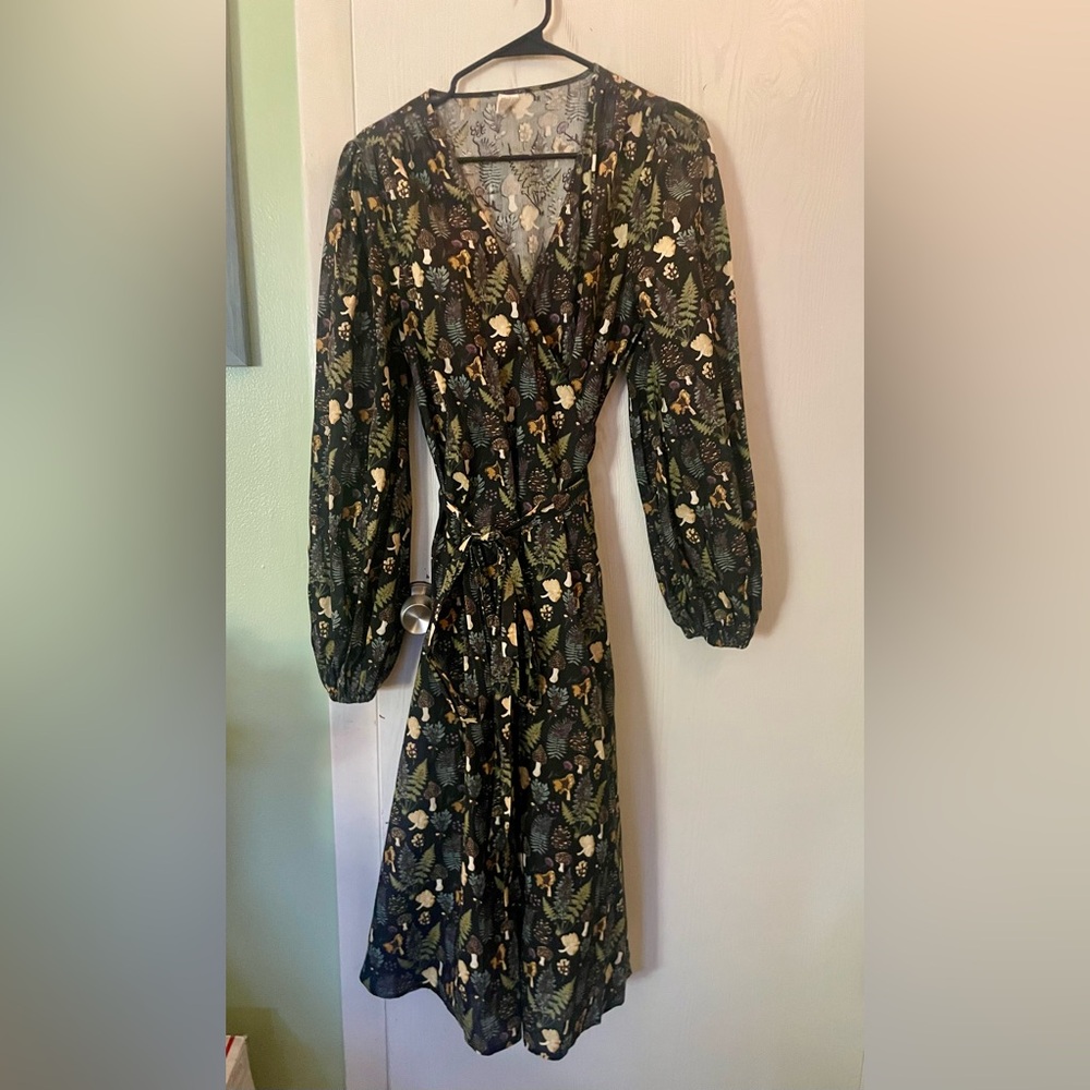 Kate Quinn Black Autumn Botanical Wrap Dress